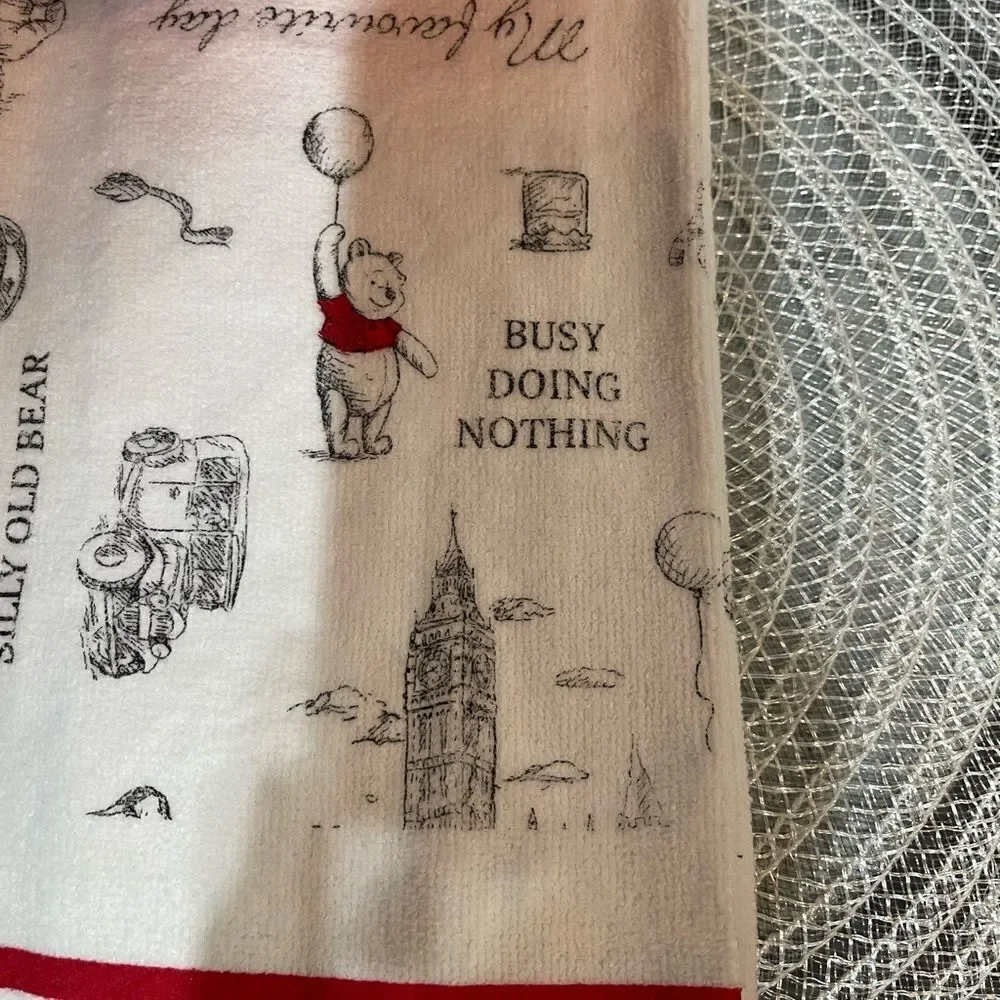 Disney Winnie the Pooh Kitchen Towels and Mitt set 3 piece set NWT